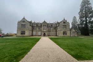 Read Wakehurst Wakehurst